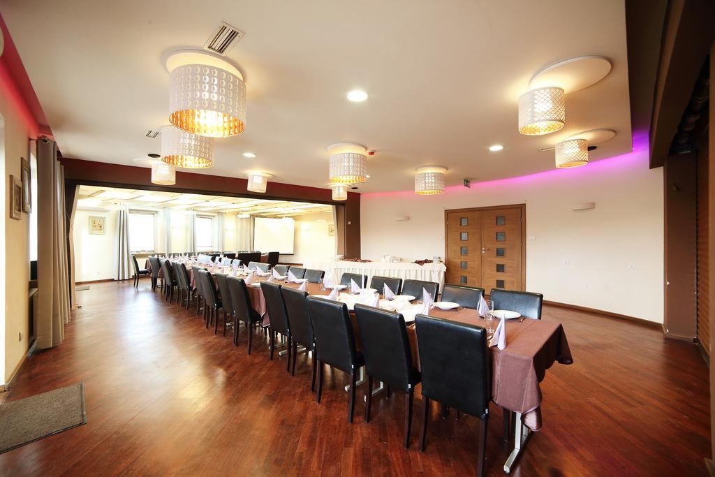 Hotel I Restauracja Abis Быстшица-Клодзкая Экстерьер фото